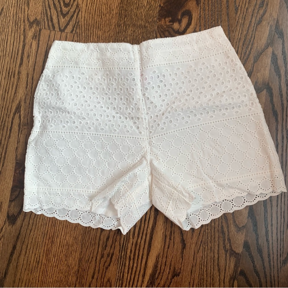 NWT Gretchen Scott White Eyelet Shorts Small